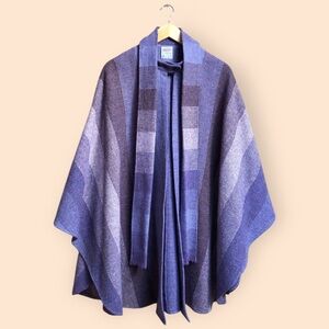 Vintage AVOCA Collection Ireland Pure New Wool Purple Woven Poncho Jacket OS